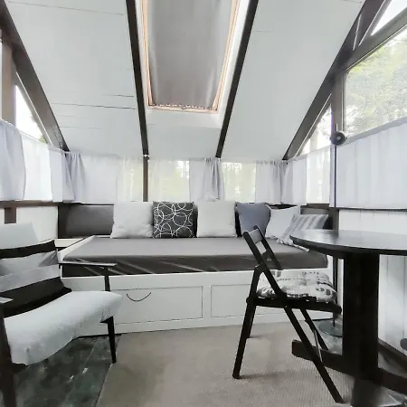 Male Letnisko, Butikowy Blisko Zatoki 아파트 *