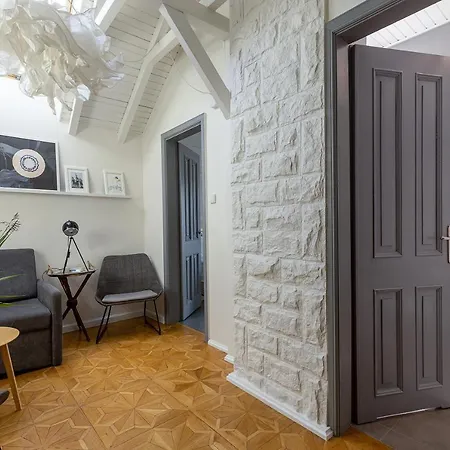 Male Letnisko, Butikowy Blisko Zatoki 아파트 푸크