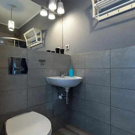 Male Letnisko, Butikowy Blisko Zatoki 아파트 푸크