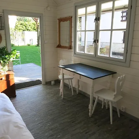 Male Letnisko, Butikowy Blisko Zatoki Puck