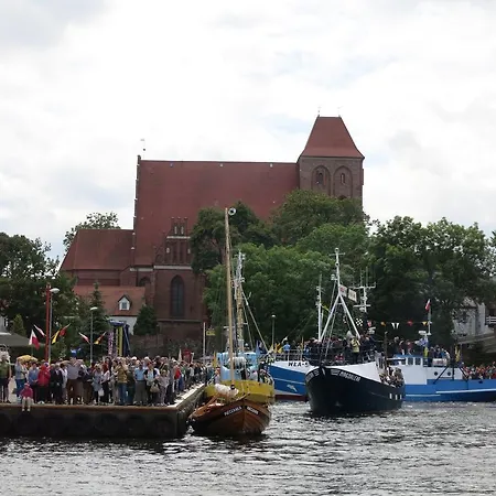 Male Letnisko, Butikowy Blisko Zatoki * 푸크