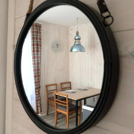 Male Letnisko, Butikowy Blisko Zatoki Puck