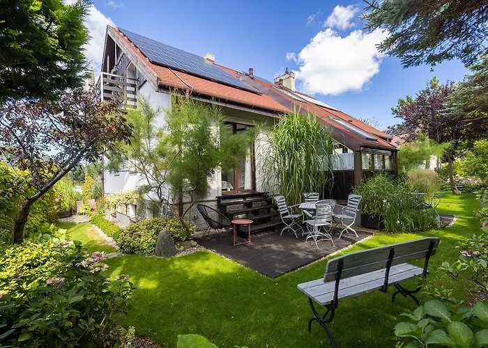 Male Letnisko, Butikowy Blisko Zatoki Puck