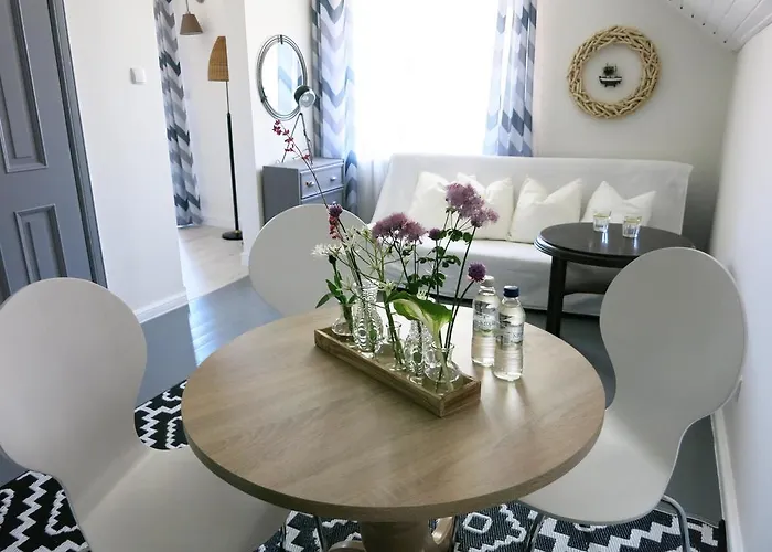 Male Letnisko, Butikowy Blisko Zatoki *