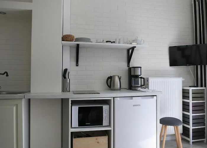 Male Letnisko, Butikowy Blisko Zatoki Puck